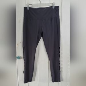 Skora 7/8 Side Loop Lattice Leggings In Grey